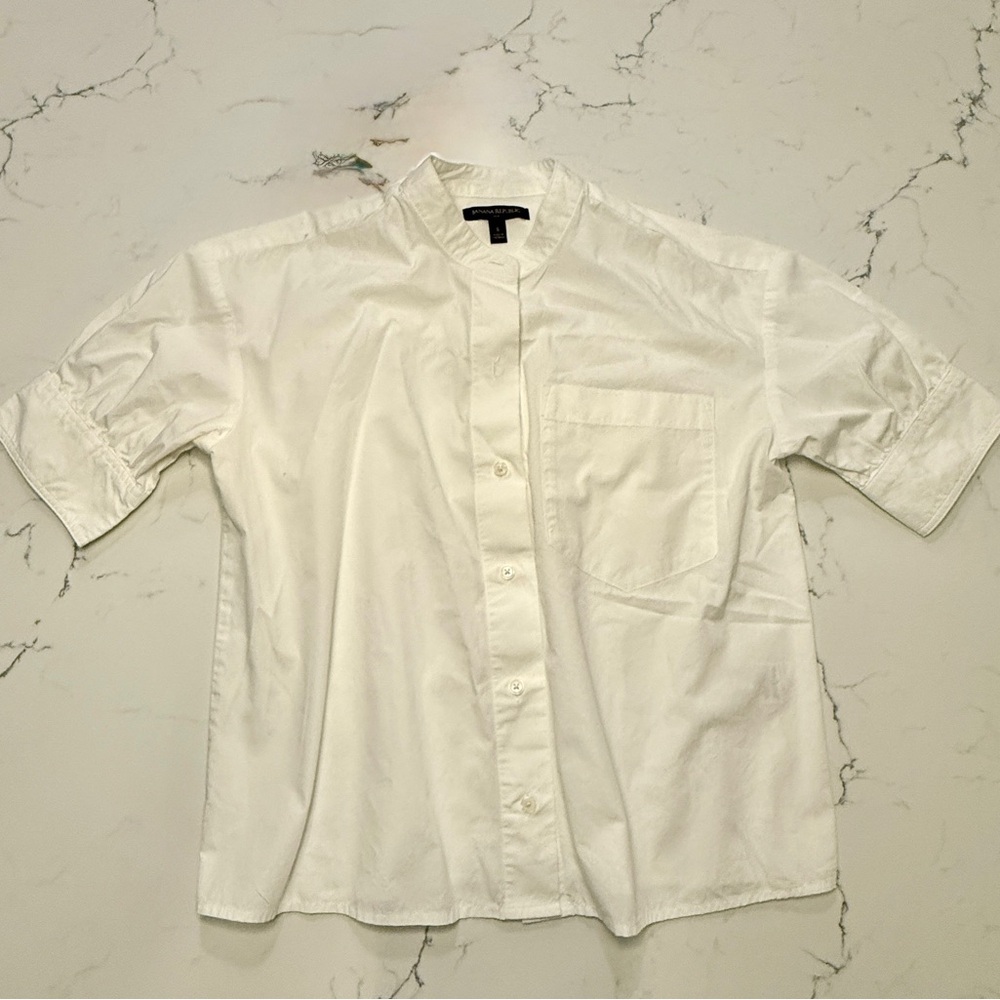Banana Republic White Short-Sleeve Button-Down Shirt